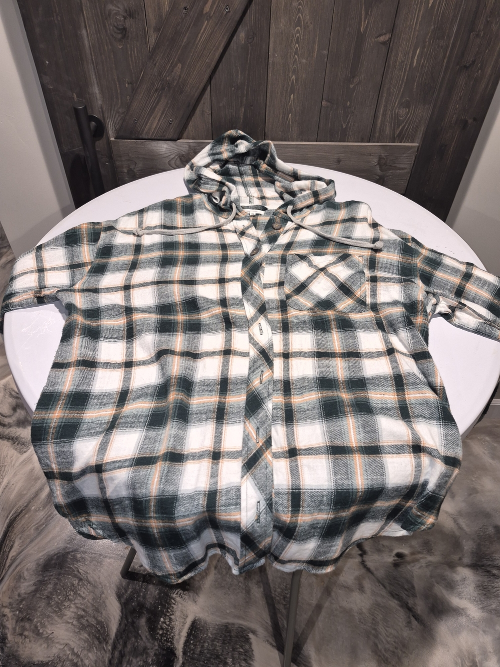 Maurices Green And White Plaid Hooded Flannel Shirt